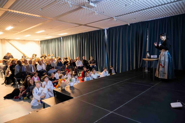 Ensemble des invités lors de la présentation des activités de l'année écoulée